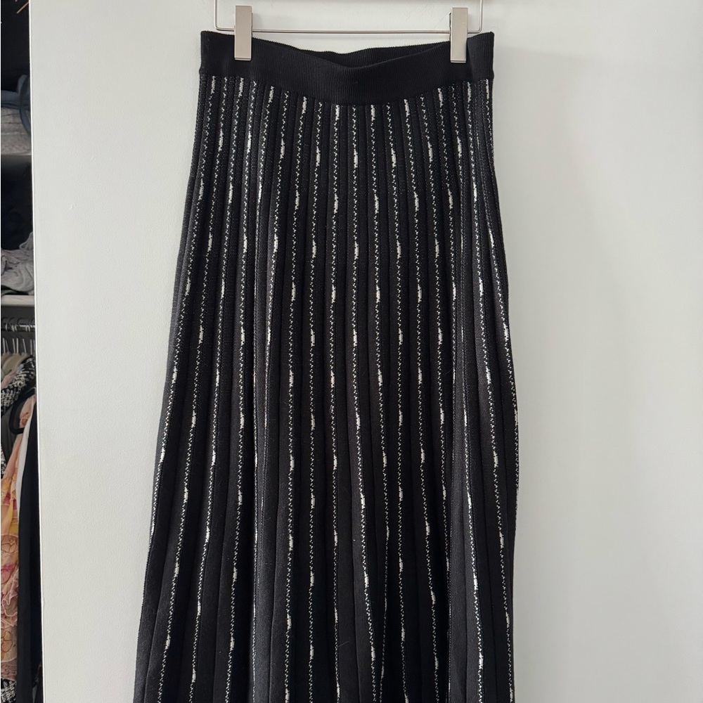 Brand New Max Studio London Knit Sweater Skirt